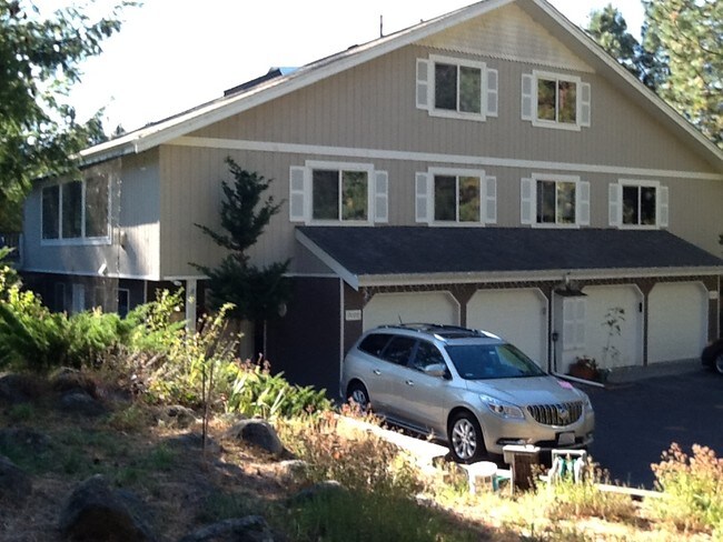 9099 Icicle Rd, Leavenworth, WA 98826 Townhouse for Rent