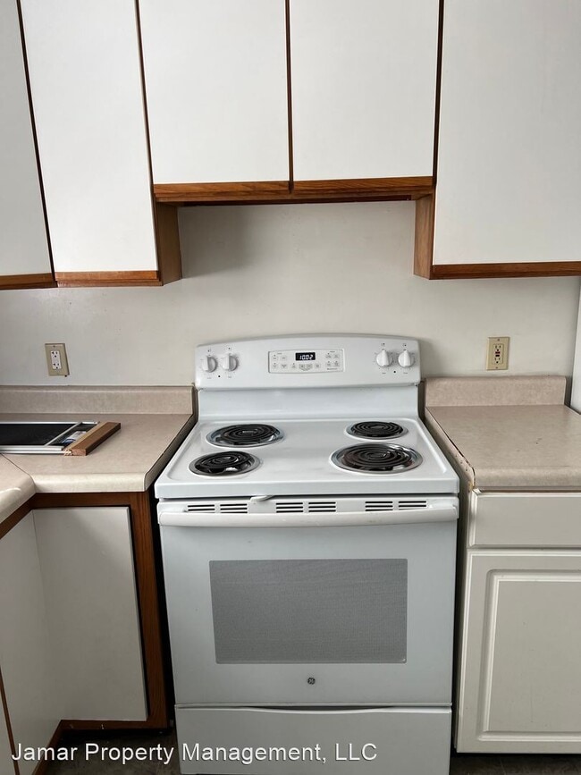 Building Photo - 2 br, 1.5 bath House - 501 West Vine Street