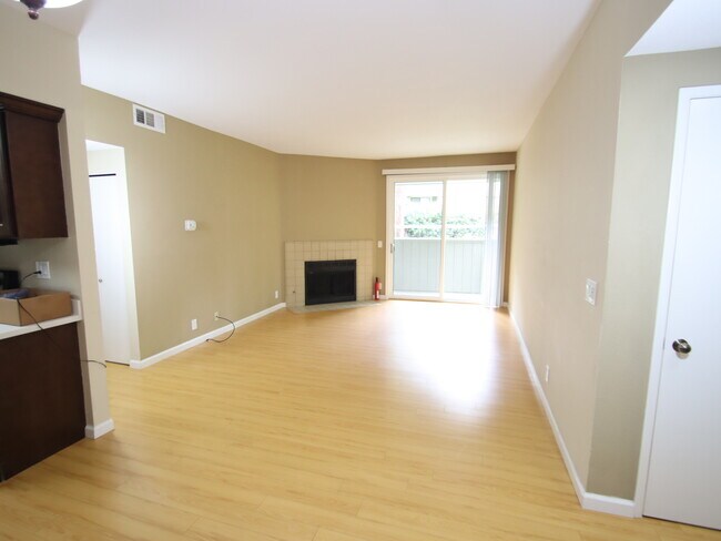 Building Photo - 1777 Braddock Ct