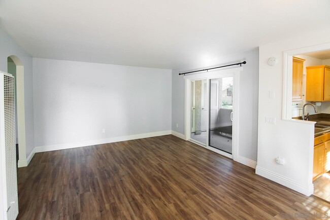 Building Photo - 10154 Camino Ruiz