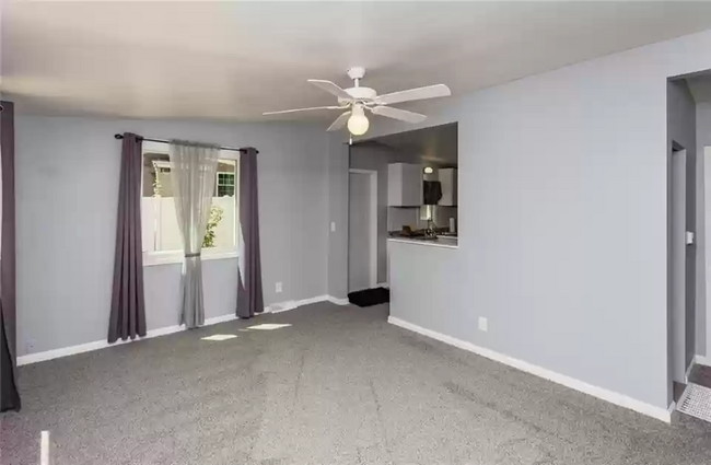 Foto del edificio - 1324 E 37th St