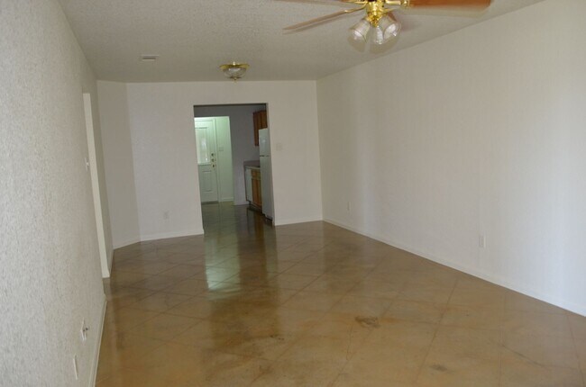 Foto del edificio - 940 Ramblewood St