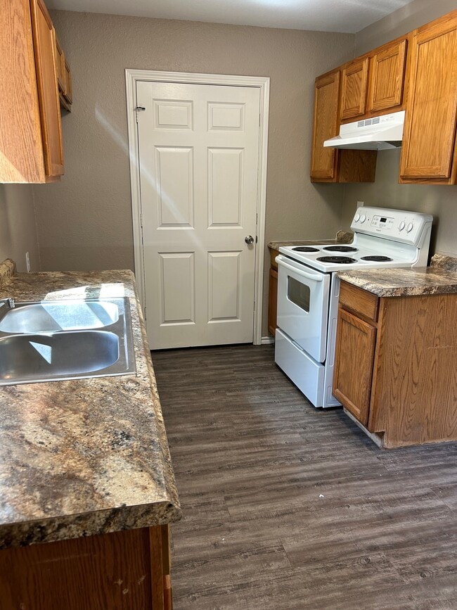 Foto del edificio - 434 S Nixon St