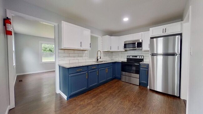Building Photo - 1569 Lovett St