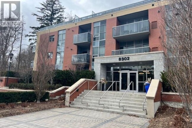 Photo du bâtiment - 8302 Islington Ave.