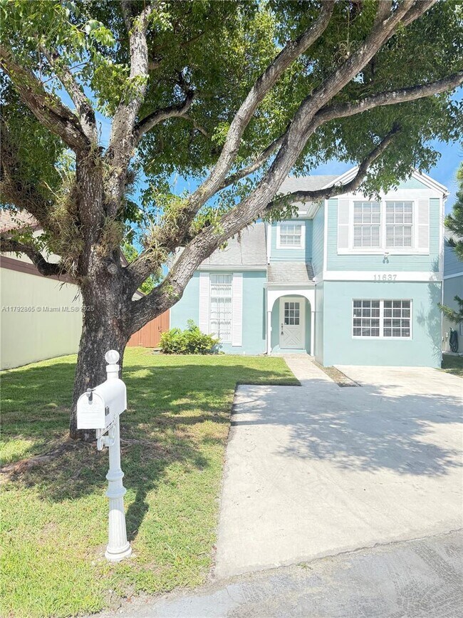 Foto del edificio - 11637 SW 117th Ct