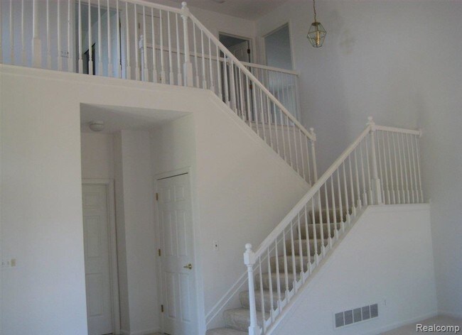 Foto del edificio - 7401 Gateway Dr