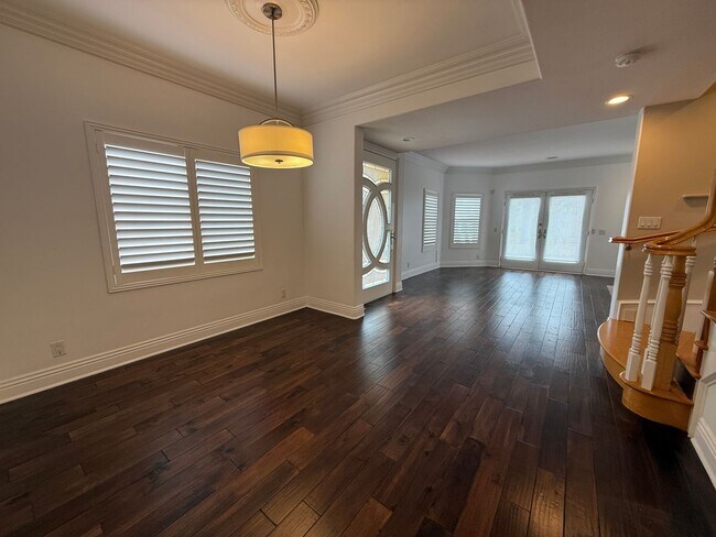 Foto del edificio - Beautiful Corner Lot Home: Large 3 Bedroom...