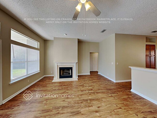 Building Photo - 716 S Lake Cunningham Ave
