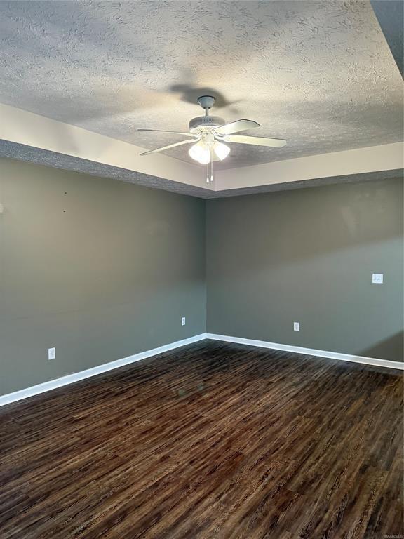 Foto del edificio - 406 James Ct