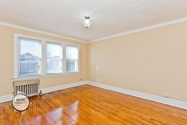 Foto del edificio - Beautiful Berwyn Apartment on Gunderson and 23rd!