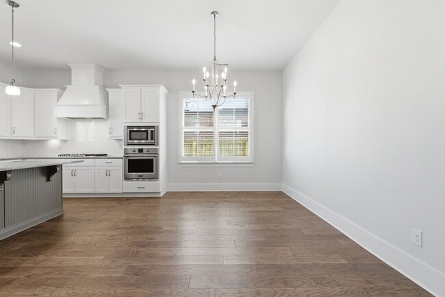 Building Photo - 1926A Castleman Dr