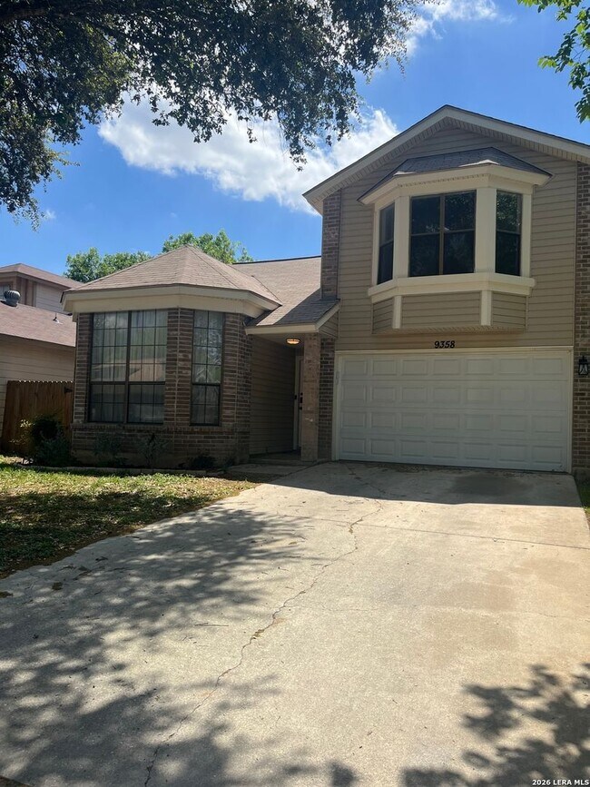 Building Photo - Remodeled 4 Bedroom Home with 2 Car Garage in Northwest San Antonio