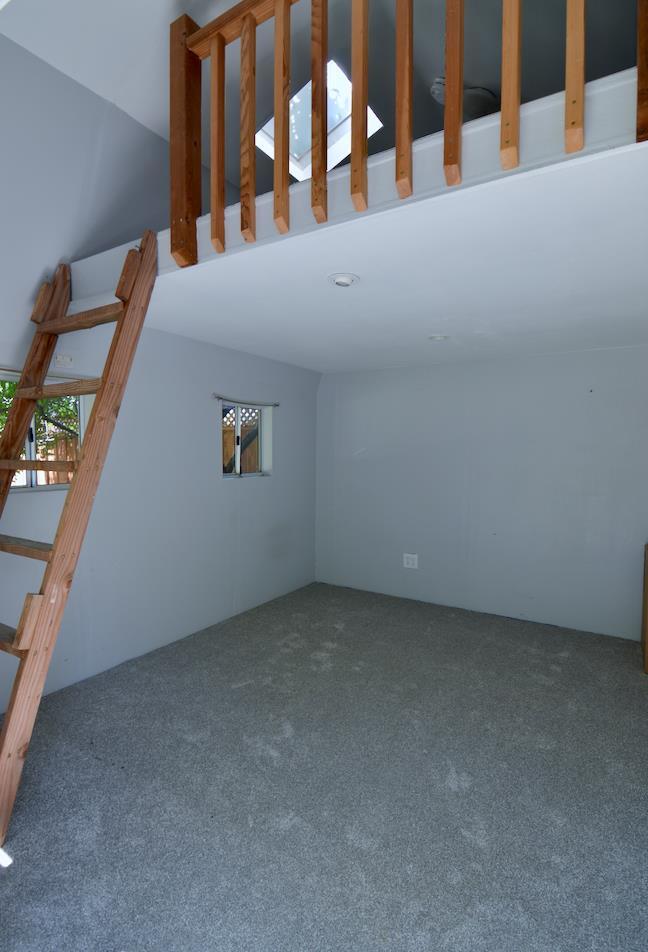 Foto del edificio - 467 Luther Dr