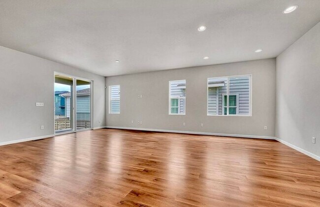 Foto del edificio - 8911 Eagle River St