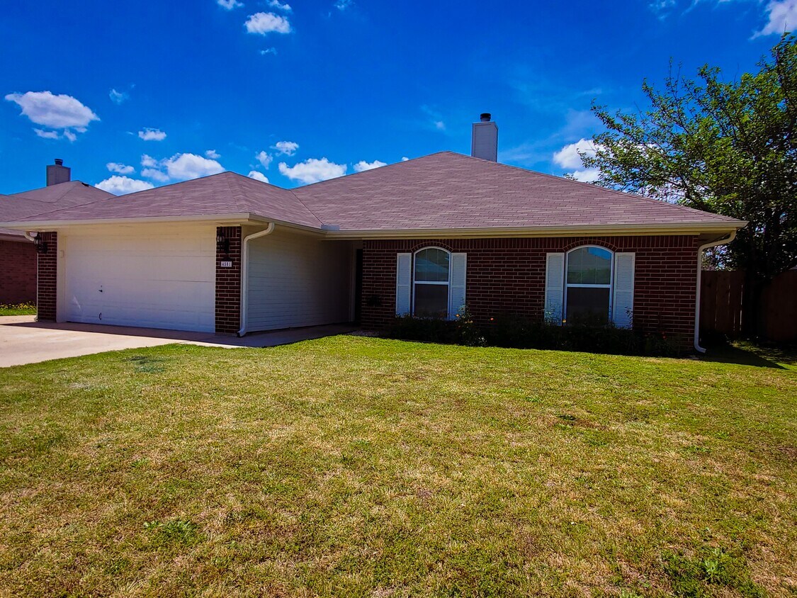 Primary Photo - 4501 Blueduck Dr