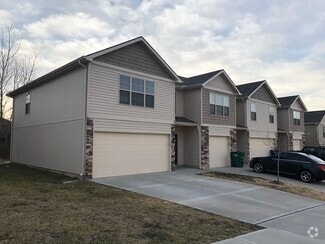 Building Photo - 1423 NE Mary Ct