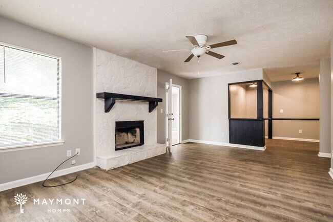 Foto del edificio - 10999 Highridge Ct