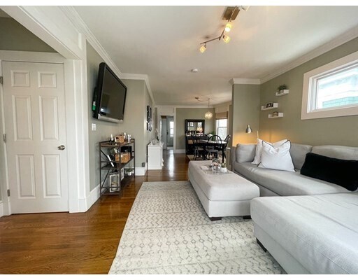 Building Photo - 35 S Munroe Terrace