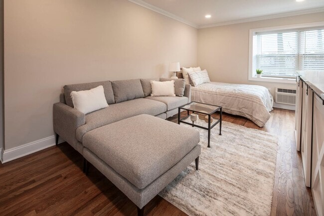 Interior Photo - The Parkview at Polifly