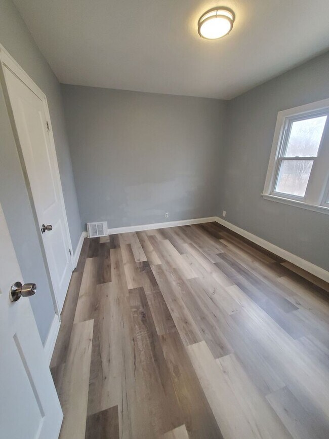 Foto del edificio - 2646 N 34th St