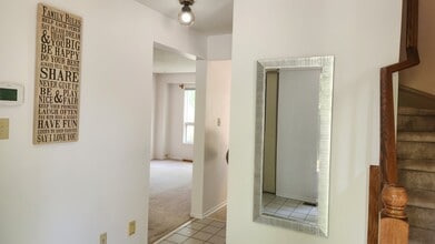 Building Photo - 11 Tanner Cres