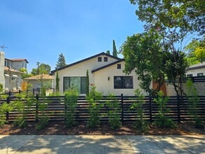 Building Photo - 92 S Vinedo Ave