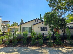 Building Photo - 92 S Vinedo Ave