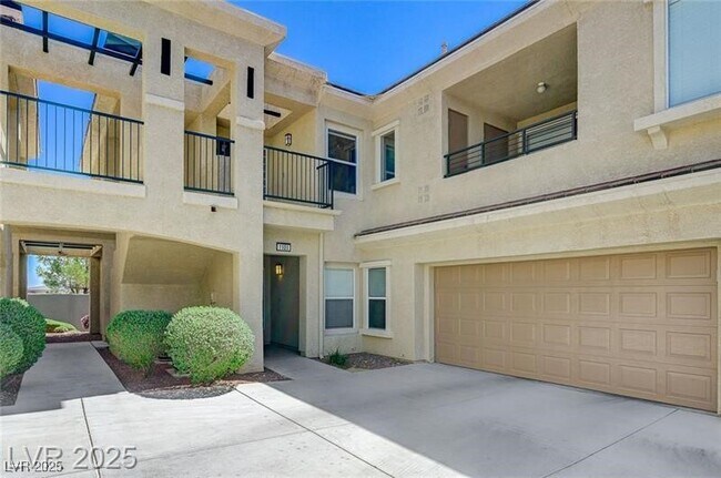 Building Photo - 10809 Garden Mist Dr