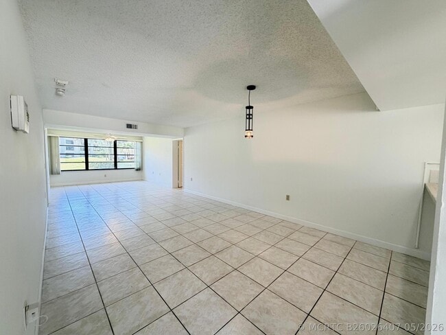 Building Photo - 3511 Village Blvd