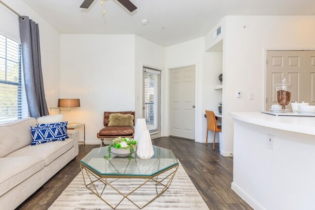 Foto del interior - 5 Oaks