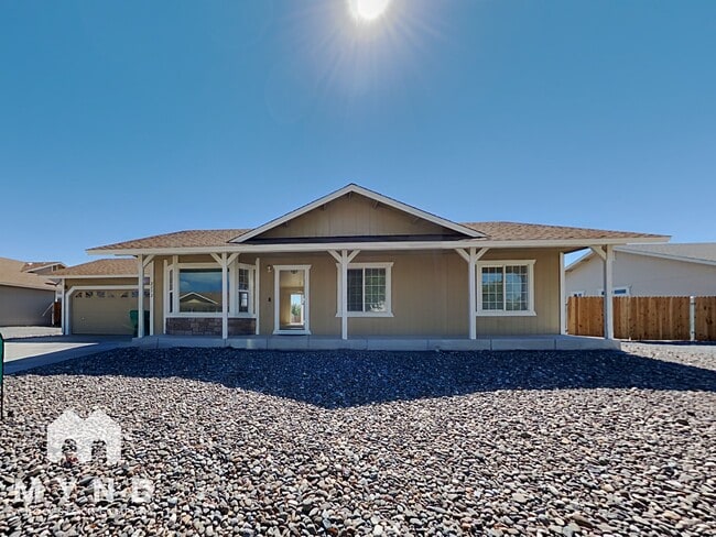 Building Photo - 2172 Rockin Robin Dr