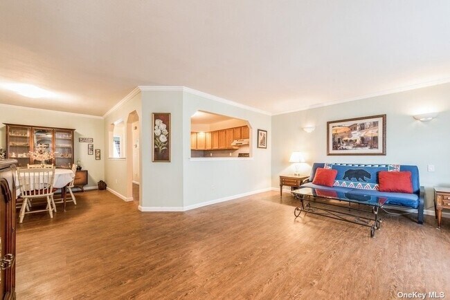 Foto del edificio - 13 Ridgewood Dr