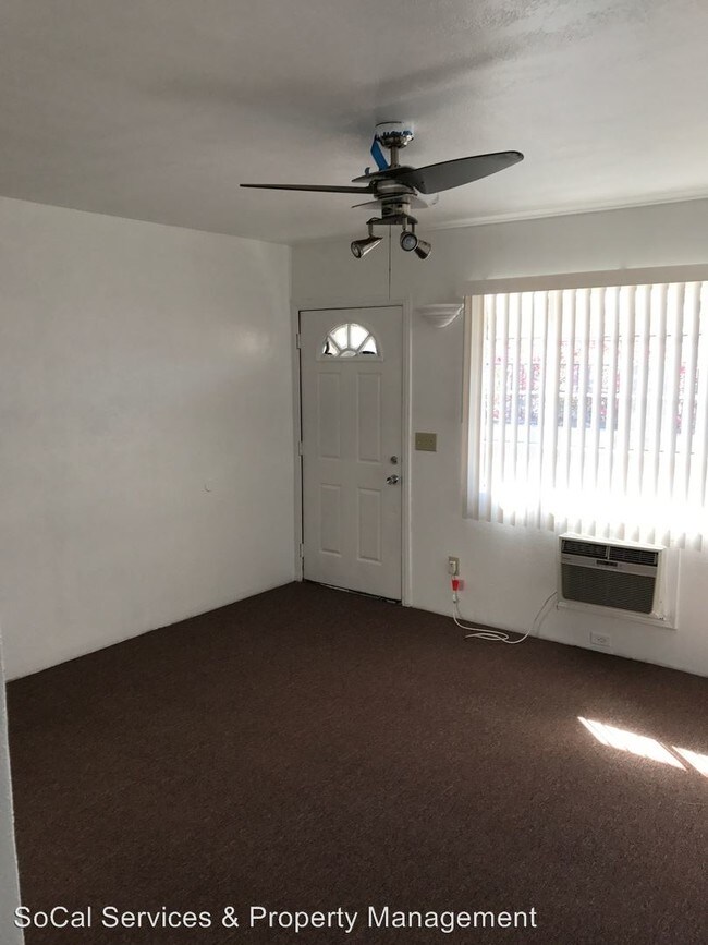 Foto del edificio - 2231 N Palm Canyon Dr