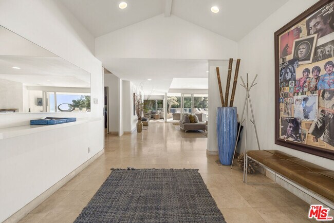 Foto del edificio - 510 Leslie Ln