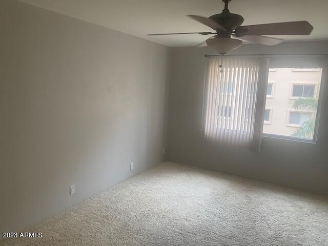 Foto del edificio - 7930 E Camelback Rd