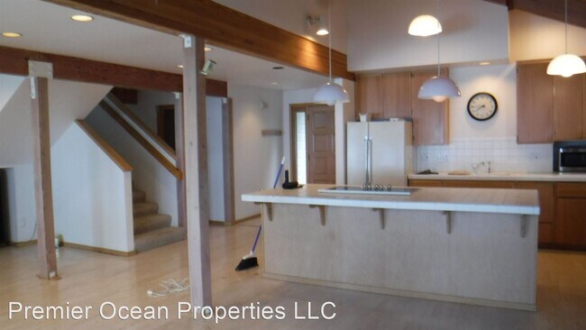 Building Photo - 3 br, 2 bath House - 31770 Chantrelle Lane