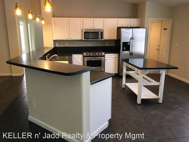 Building Photo - 3 br, 2 bath House - 426 GREEN GABLES AVE