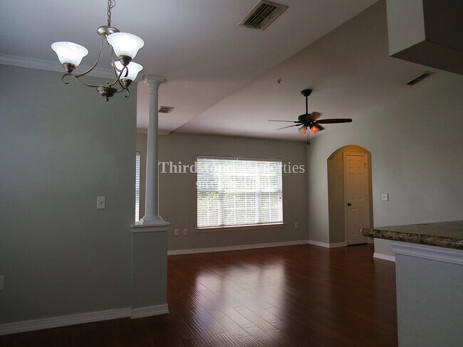 Foto del edificio - 7800 Point Meadows Dr