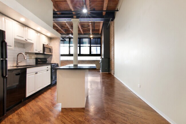 Building Photo - 1601 S Indiana Ave