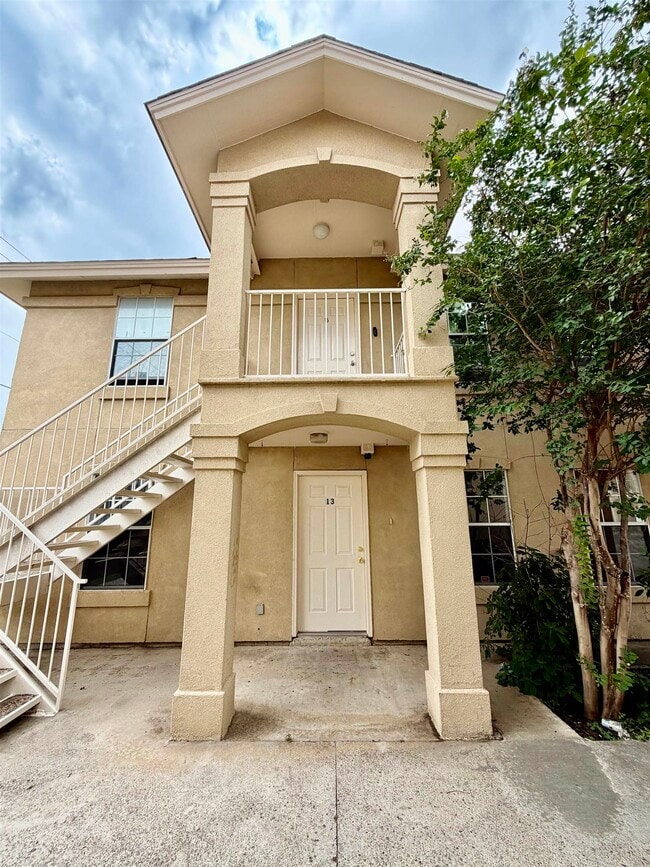 Building Photo - 507 Shiloh Dr