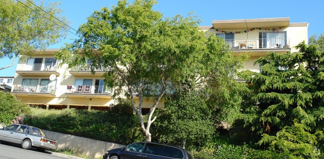 Building Photo - 5621 El Dorado Ave