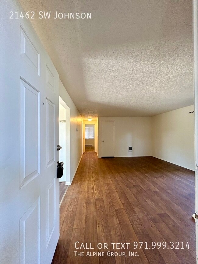 Foto del edificio - 21462 SW Johnson-