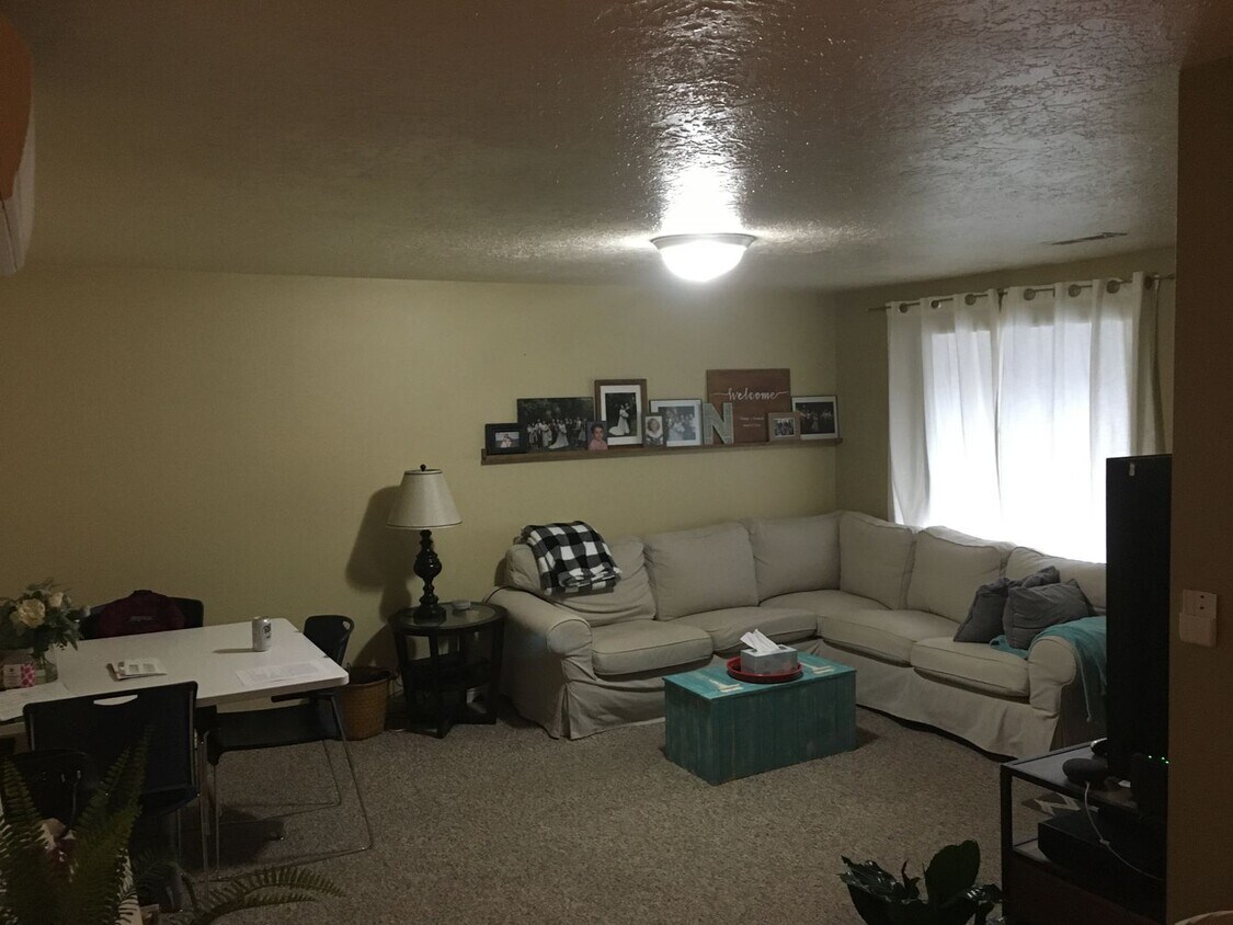 Foto del edificio - 1B/1B Pet Friendly Apartment South of BYU