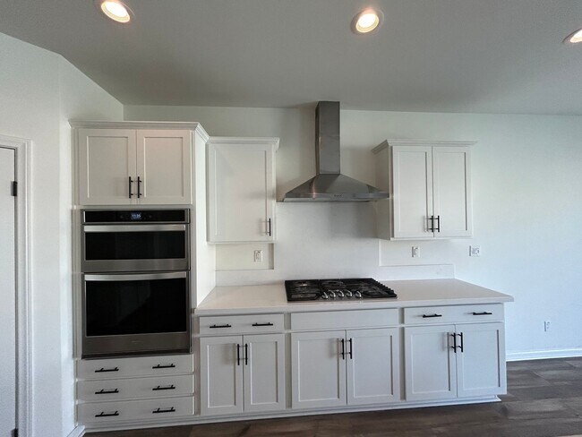 Foto del edificio - Like New 4 Bedroom + Loft Menifee Home