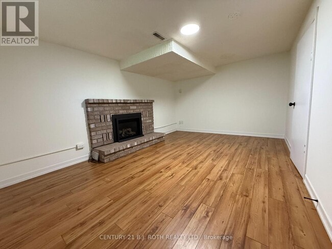 Building Photo - 11 Cartwright Dr