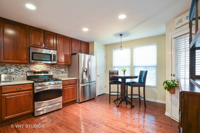 Building Photo - 2404 Neubauer Circle