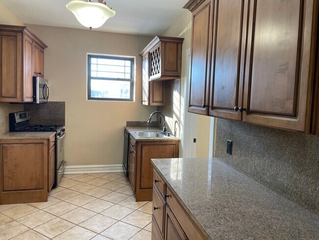 Foto del edificio - 510 Madison St