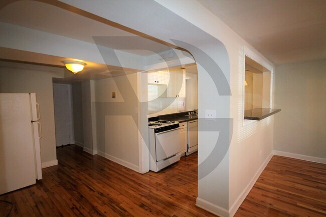 Foto del edificio - 727 W Barry Ave