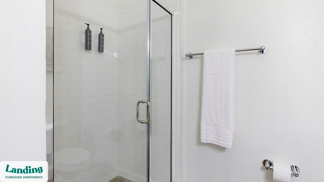 Foto del edificio - 5275 Town and Country Blvd